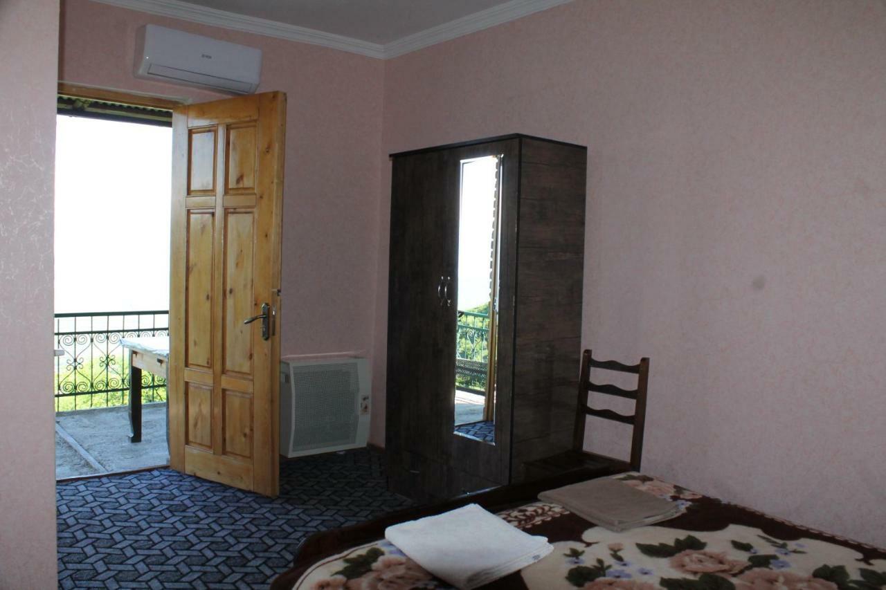 Guest House Shota Sighnaghi Exteriör bild
