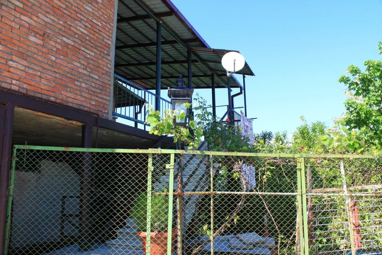 Guest House Shota Sighnaghi Exteriör bild